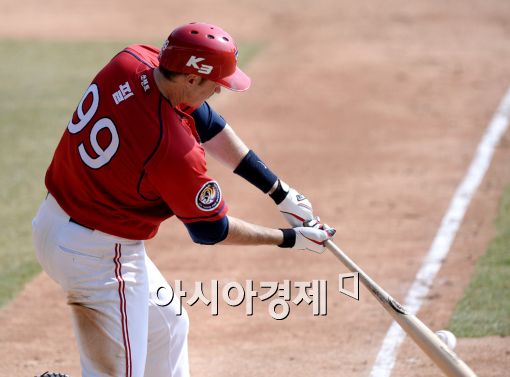 [포토]필, '동점 1타점 3루타'