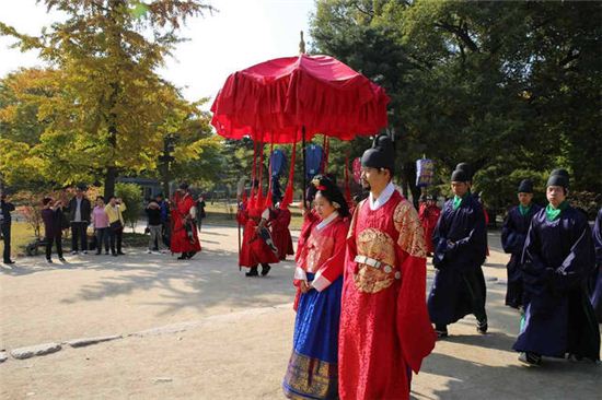 봄날 왕가 궁궐 산책 재현, 25일 경복궁 입장도 무료!