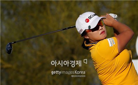 장하나가 파운더스컵 둘째날 16번홀에서 티 샷을 하고 있다. 피닉스(美 애리조나주)=사진=Getty images/멀티비츠 