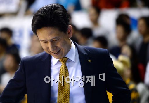 [포토]서동철 감독, '미소가 절로 나네'