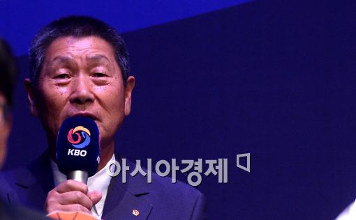 한화 김성근 감독 "한화가 왜 '꼴찌'인지 알게 됐다" 