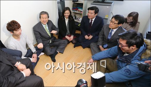 김무성 "관악구 전임 의원들, 부끄러운 줄 알아야"