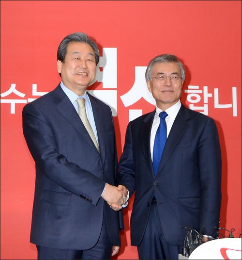 김무성 새누리당 대표(왼쪽), 문재인 새정치민주연합 대표(오른쪽)