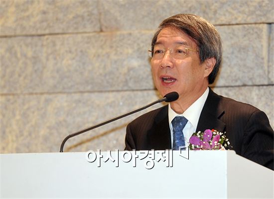 국립 순천대, 정운찬 전 국무총리 초청 강연 개최