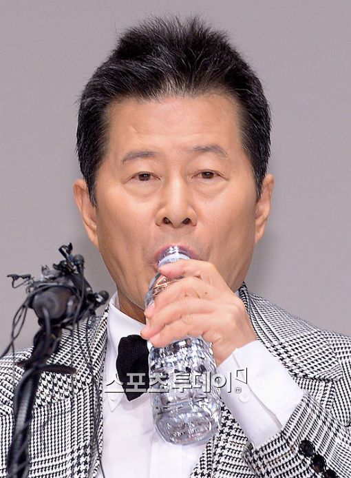 태진아, '기자 돈 요구 녹취록' 공개할까…네티즌 '집중'