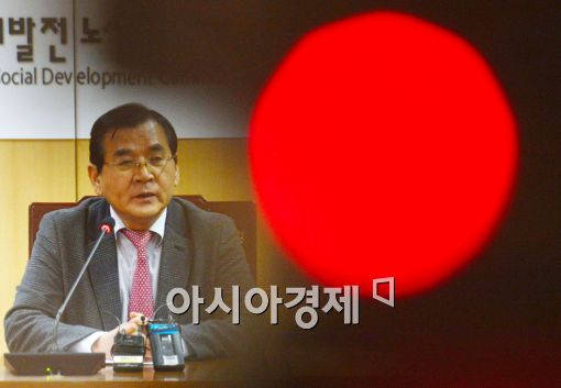 "불발 시 사퇴" 배수진 친 노사정위원장…26일 대타협 시도