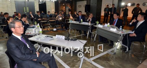 [포토]금융위, 핀테크 사업자들과의 간담회 개최