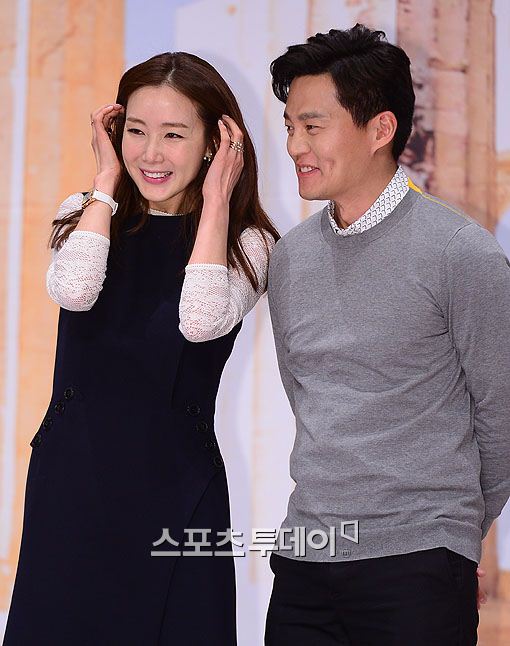 꽃보다 할배 이서진-최지우, '티격태격' 부부 케미 선보여