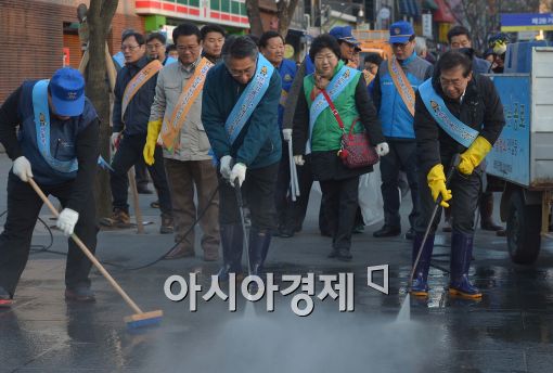 [포토]박원순 시장, '깨긋하게~'