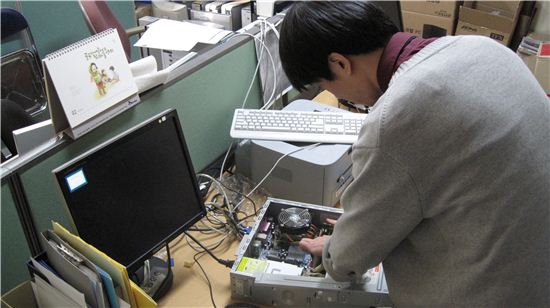 강북구, 정보화 취약가구에 컴퓨터 무상 보급 