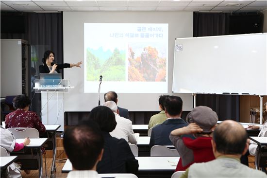 종로에 인문학 봄바람 분다