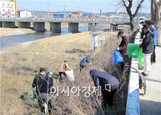 함평군 함평읍 환경정화 활동 펼쳐