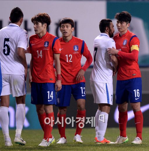 [포토]축구대표팀, 우즈벡과 아쉬운 1-1 무승부'