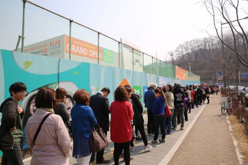 "의정부 동부권이 들썩"…'호반베르디움 1차' 견본주택 가보니