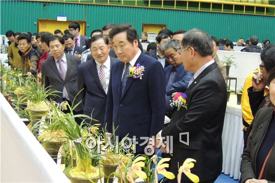 이낙연 전남도지사, 대한민국난명품대제전 개막식 참석