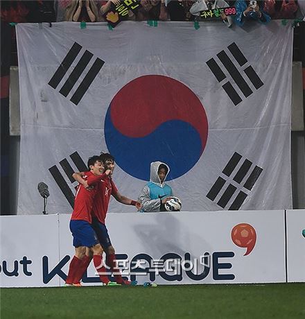 한국, 뉴질랜드에 1-0 승리…종료 앞두고 '원톱' 이재성 결승골