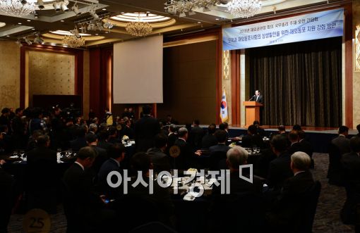 [포토]이완구 총리, 재외공관장 오찬간담회 참석 