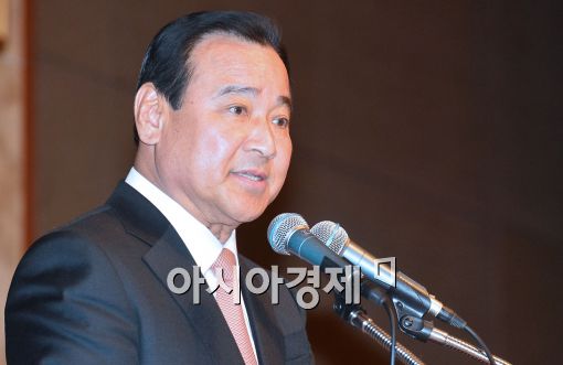 '복지재정 누수와의 전쟁 선포' 이완구 "국민 세금 철저히 감시할 것"
