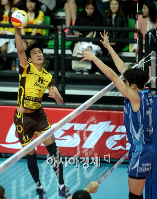 [포토]송명근, '강력한 한 방'