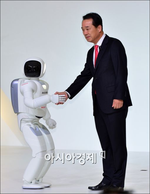 [포토]서울모터쇼에 등장한 휴머노이드 로봇