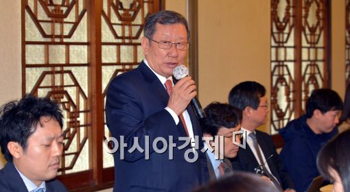 [포토]모두발언하는 유흥수 주일대사