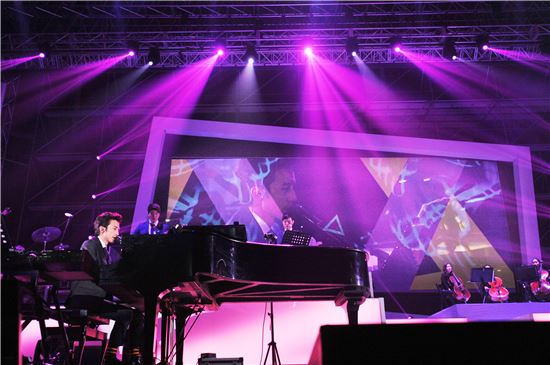 7년 만의 토이 콘서트, 서로에게 위로와 추억이 된 유희열과 팬 