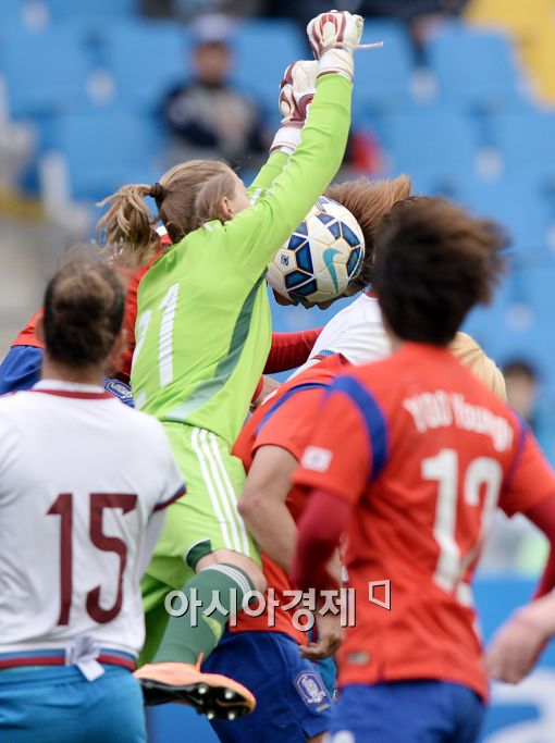 [포토]정성빈, '머리에 맞추긴 했지만'