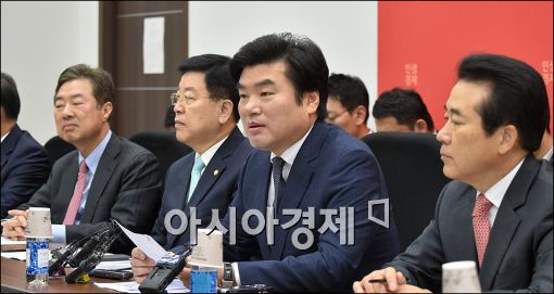 [포토]발언하는 원유철 정책위의장