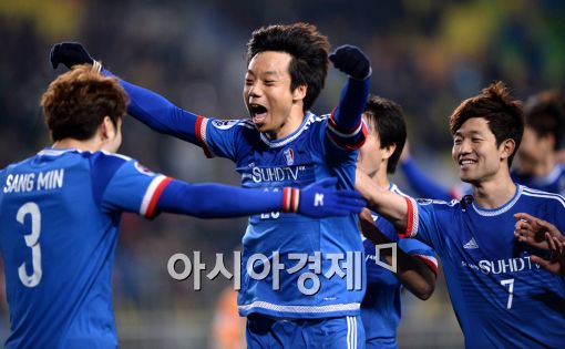 [포토]염기훈, '짜릿한 골 맛'