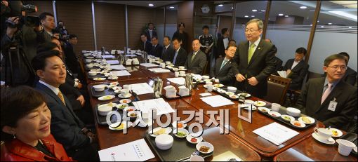 [포토]모두 발언하는 최성준 방통위원장