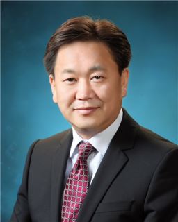 존 리 대표, 임직원 크리스마스 선물로 '깜짝 승진 발표'