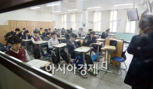 [포토]고3 전국연합학력평가 실시