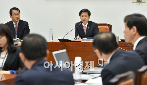 [포토]국회 동북아역사왜곡특위, 日교과서 규탄 결의안 논의