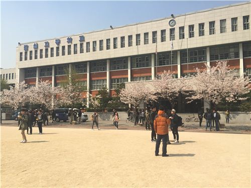 막오른 취업전쟁…현대차 고시, "역사에세이 이젠 '단련'"