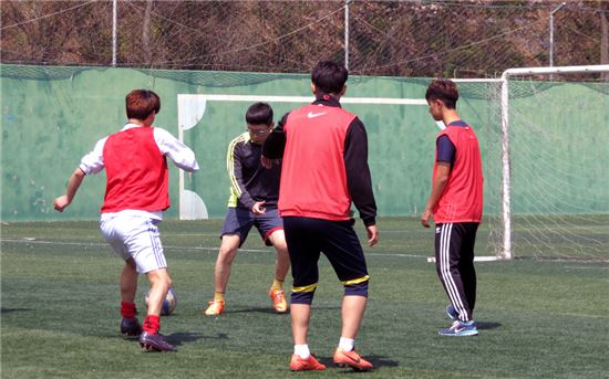 호남대 해트트릭사업단, 엠마우스복지관서 ‘축구교실’