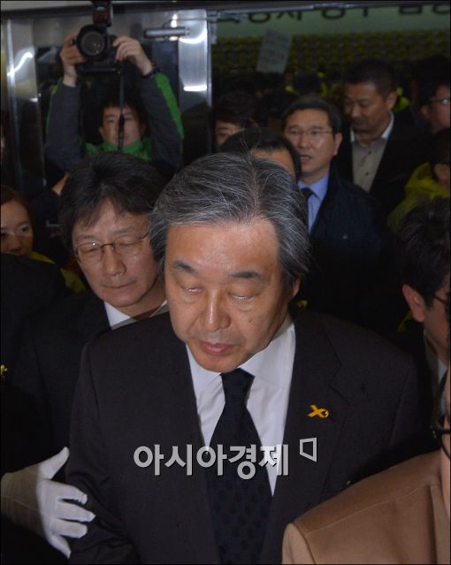 [포토]곤혹스런 표정의 김무성·유승민