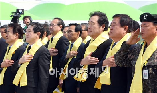 이낙연 전남도지사,“세월호 진상규명·선체 인양 후 전시를”