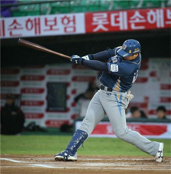 채병용 '6이닝 퍼펙트'…SK, 넥센 잡고 2위 복귀