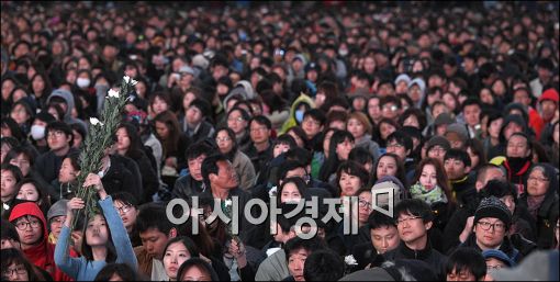 [포토]촛불대신 국화