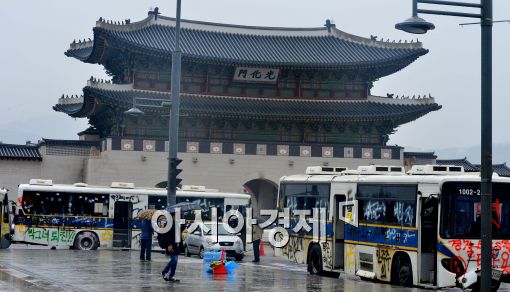 [포토]방치되어 있는 경찰버스