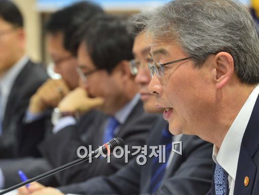 [포토]임종룡 위원장, 금융소비자보호 위해 기존 제도 정비한다 