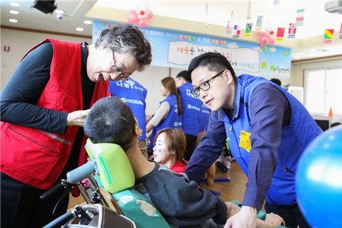효성, 장애아동 40명과 '봄맞이 체육대회' 열어
