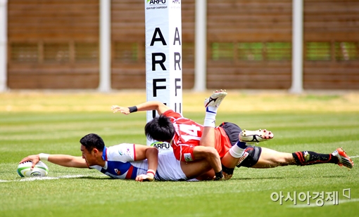 '넘버 2' 한국 럭비, 필사의 트라이