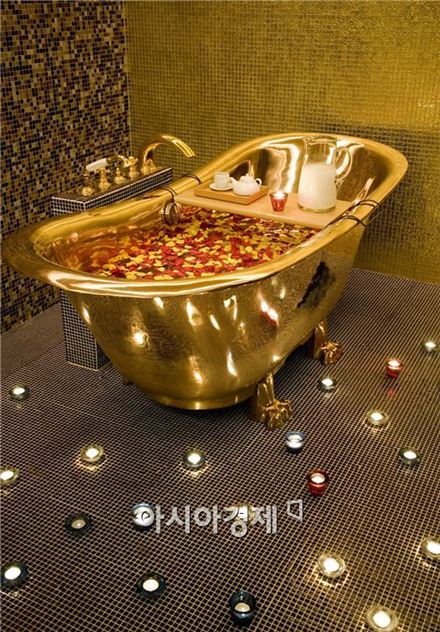 "푸욱 담그고 싶다"…도심 속 힐링, 스파