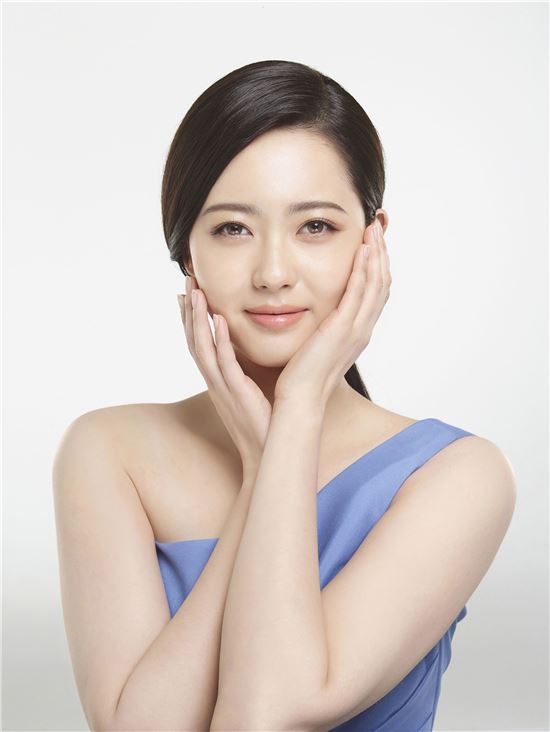 올 봄 메이크업 트렌드는 '자연스러움'