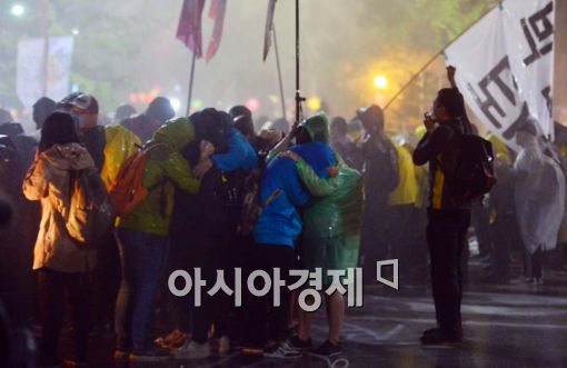 '백골단 부활'…경찰, 시위현장에 검거전담부대 투입 예정