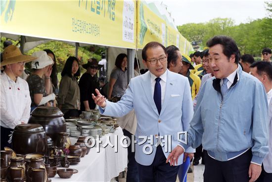 [포토]이낙연 전남도지사, 담양 죽녹원 방문