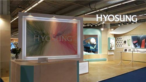 ▲독일 프랑크푸르트 테크텍스틸 전시회에 마련된 효성부스 전경
