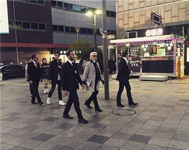 칼 라거펠트. 사진=온라인 커뮤니티
