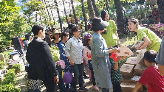 어린이날 서울동화축제로 능동로 구름 인파 몰려 